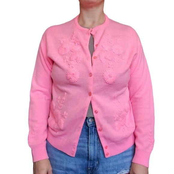 Vintage 60s Mod Bright Pink Knit Cardigan Sweater 3d Flowers Medium Pinup - Picture 1 of 10